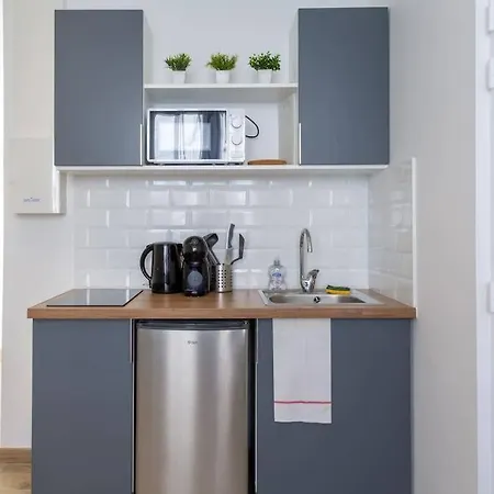 Apartment Rare Penfret - Studio Neuf & Cosy Avec Terrasse / Proche Centre-ville Et Fac / Stationnement Gratuit / 100m Du Bus *